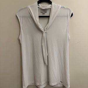 Tahari business top